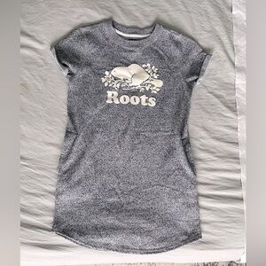 ROOTS Girls Sweatshirt Dress.  Pockets.